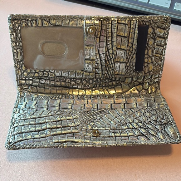 Brahmin Silver Ady Wallet - Picture 2 of 4